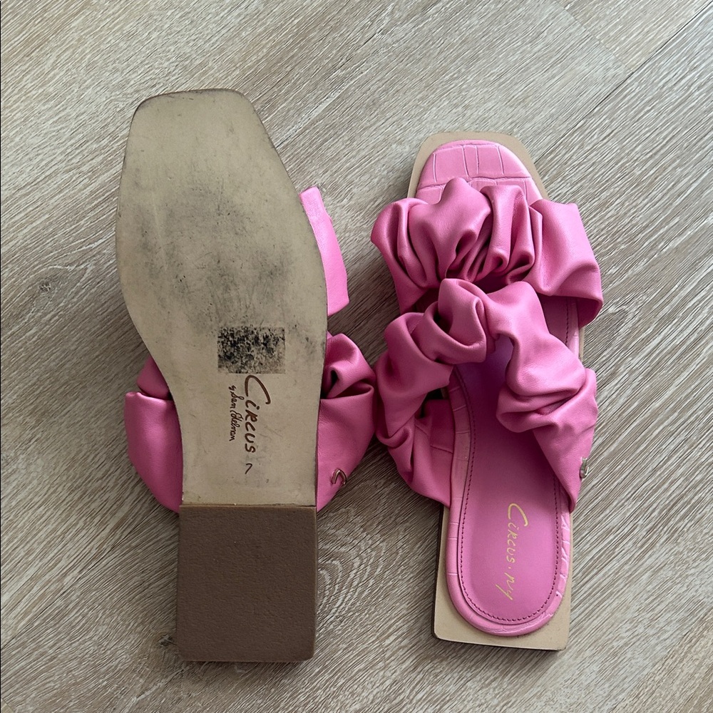 Sam Edelman Pink Ruffle Sandals - Picture 4 of 5